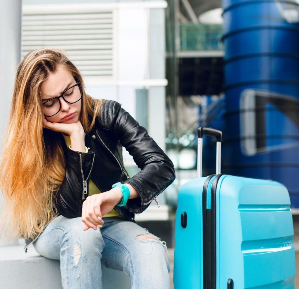 Indenização por problemas com voo – passageira aguardando em aeroporto